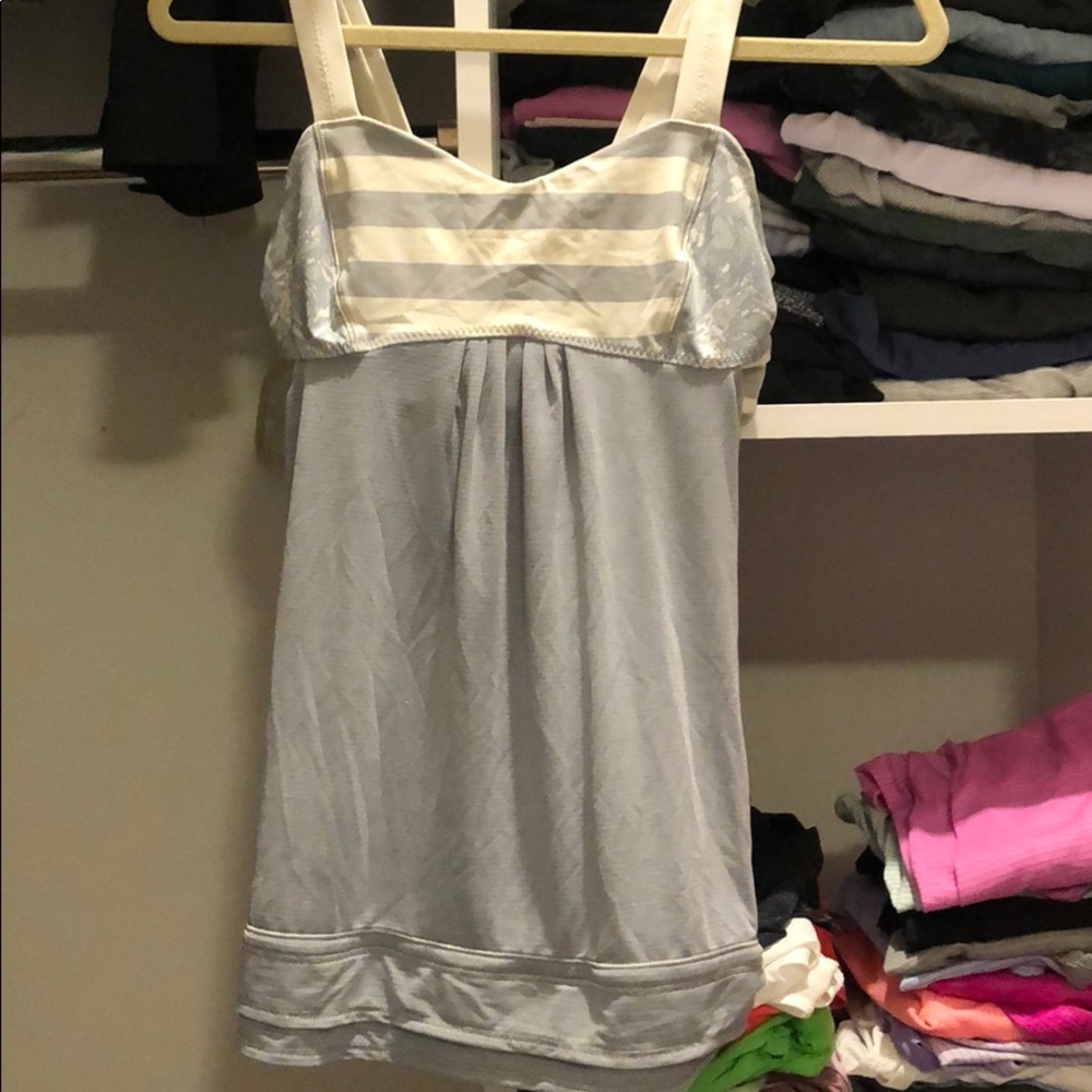 Women’s Lulu Lemon activewear top.